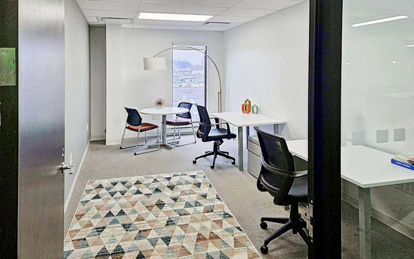 49 High Street, 3rd Floor, L4N 5J4