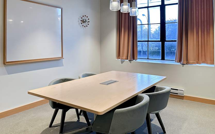 1655 Dupont Street, Suite 101, M6P 3T1