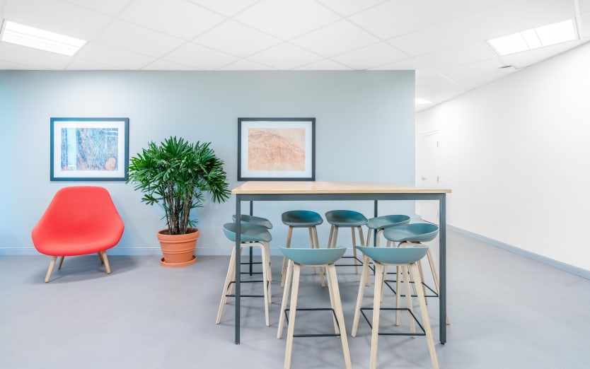 200 Bay St, North Tower Suite 1200, M5J 2J2