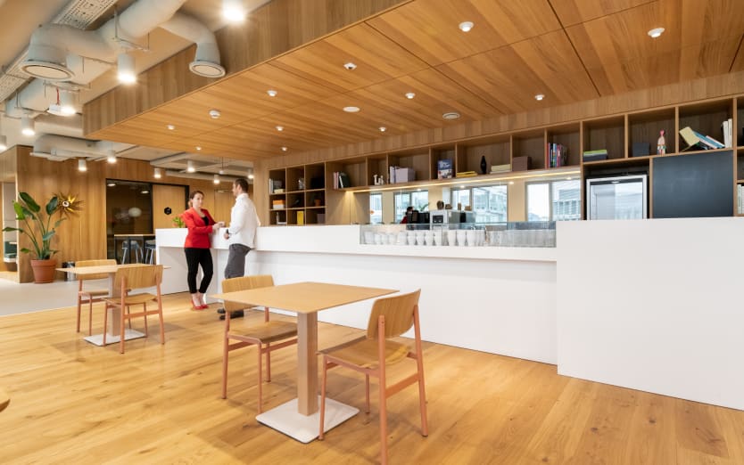 5th and 6th floor, 44, Domaniewska Street, 02-672