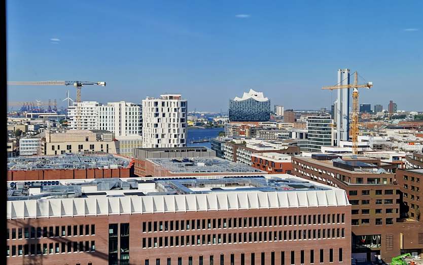 Signature by Regus Watermark, Überseeallee 10, 20457