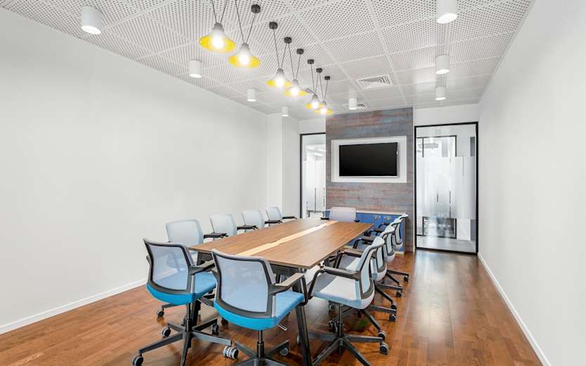 53 Peremogy Avenue, 0200