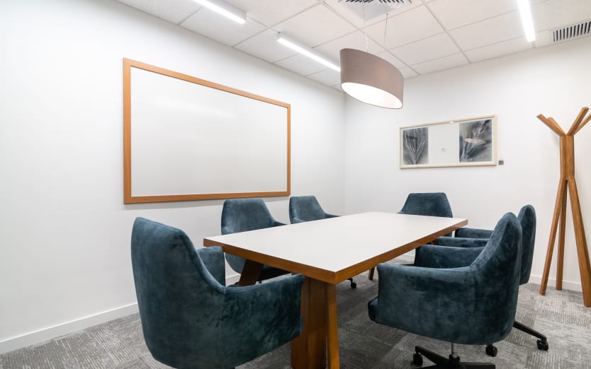 Av. Kra 86 # 55A - 75 L3 - 291 Mall Nuestro Bogotá, 111071