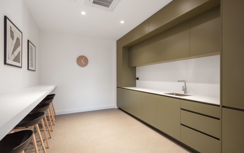 Calle San Francisco 2 - Bajo, 33003