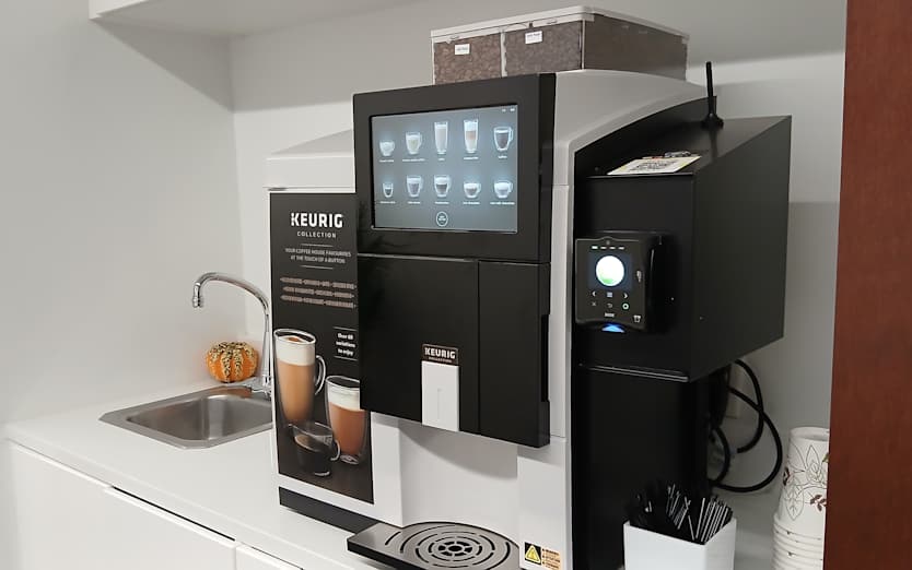 110 Fieldcrest Avenue, 3rd Floor, 08837