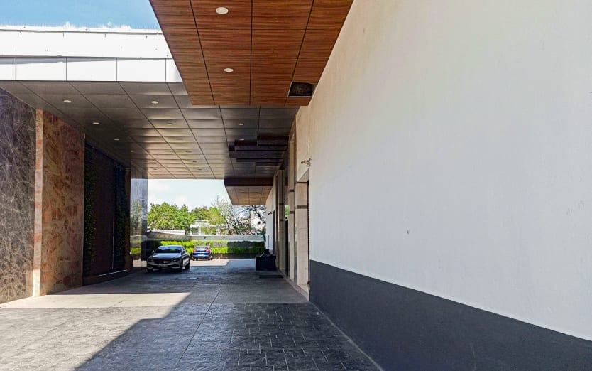 26, Service Rd near Velocity Multiplex, Tapeshwari Bagh Colony Indore, 452010