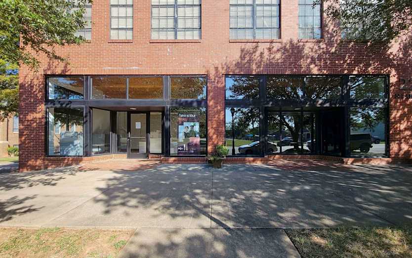 222 N Lafayette St, Suite 11, 28150