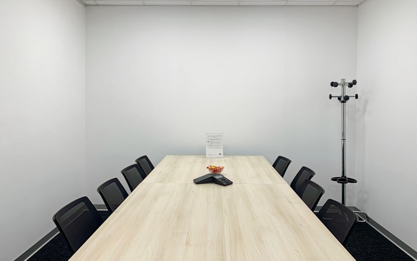 Makenzijeva 37, 2nd Floor, 11118