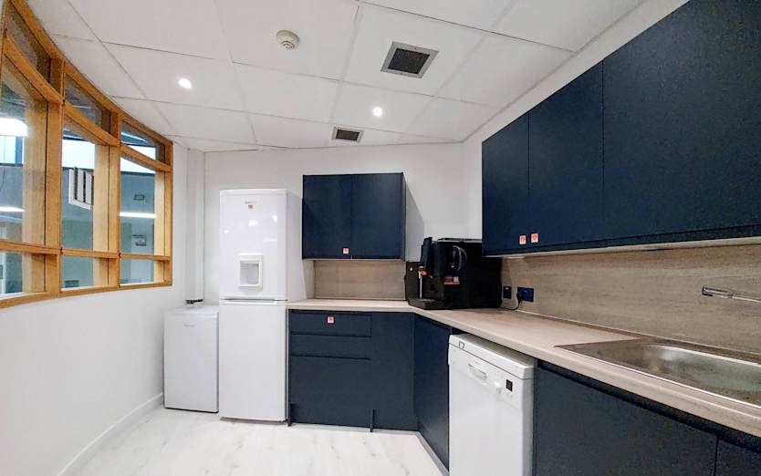 Ground, First and Second Floors, Renfrew, TN6 2