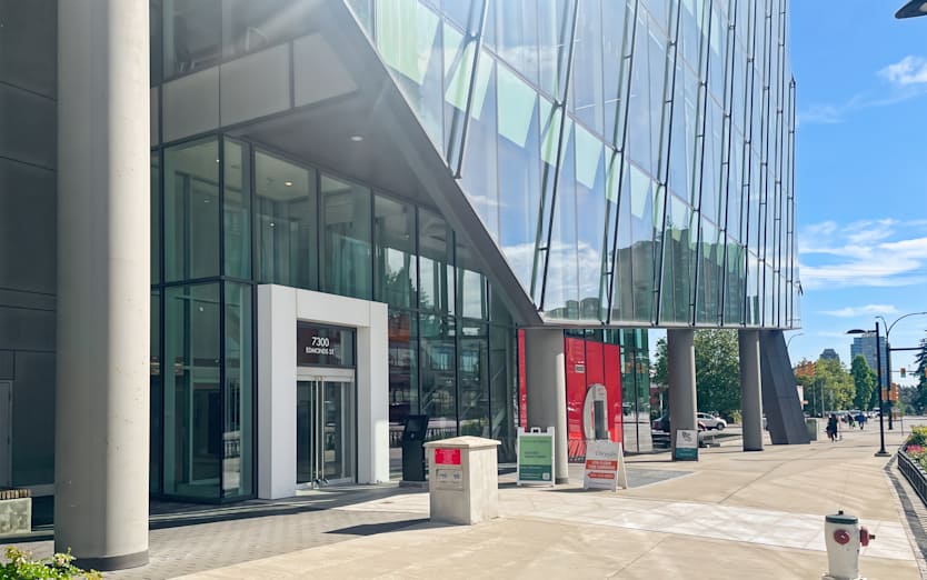 7300 Edmonds St, #800, V3N 0G8