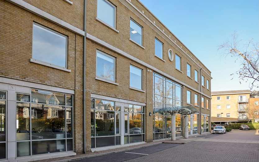 1st Floor, Walton-on-Thames, KT12 1RZ