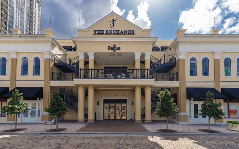 122 W Pine St, Suite 300, 32801