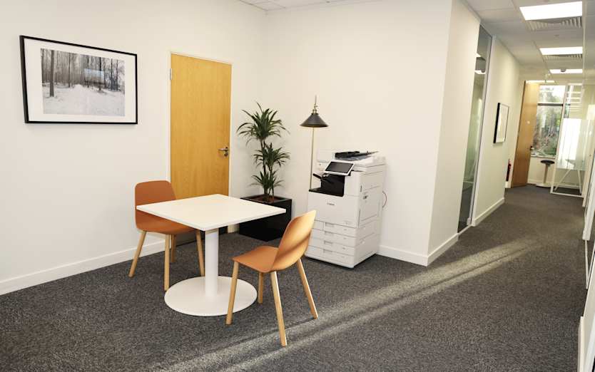 1 Waterside, Harpenden, BT79 9