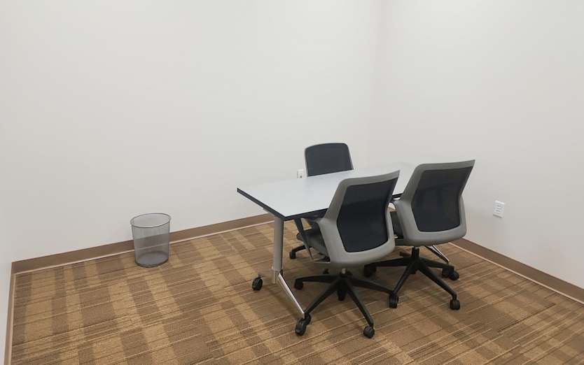 5547 Veterans Parkway, 1st and 2nd floor, 31904