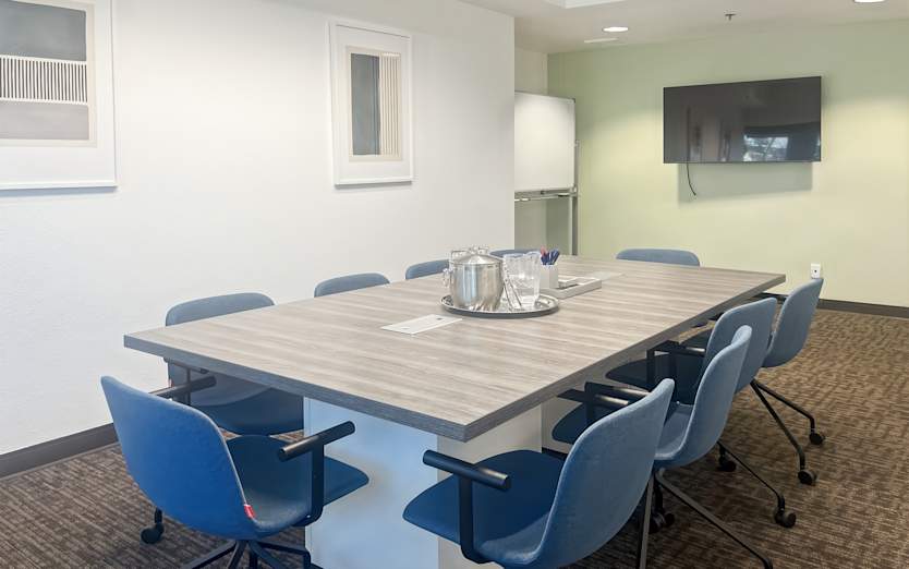 1690 W. Shaw Avenue, Suite 220, 93711