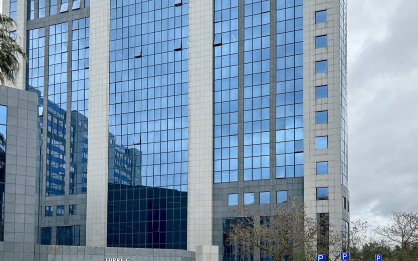 Centro Empresarial Torres de Lisboa, Rua Tomás da Fonseca, Torre G, 1600-209