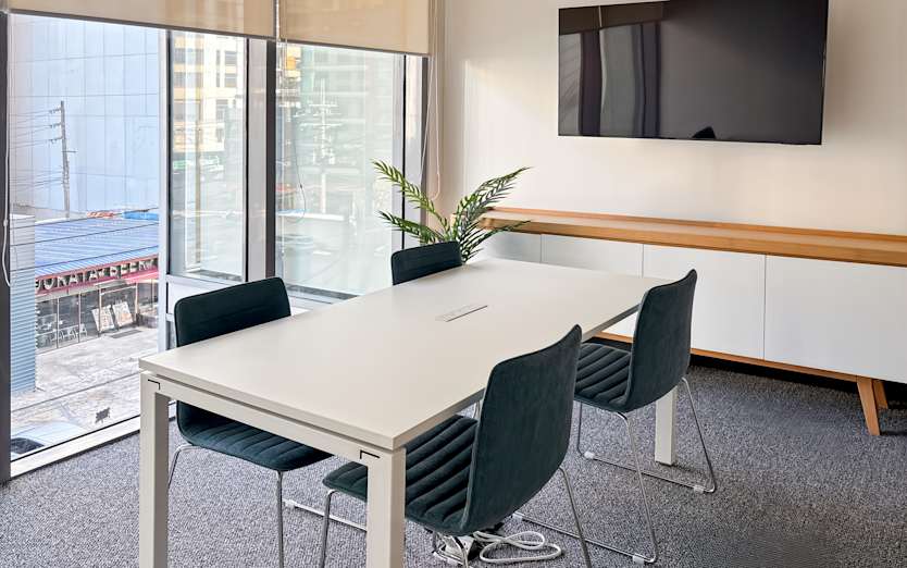 Victoria de Makati, Dela Rosa Street Cor Washington Street, 2/F Mezzanine Level, 1224