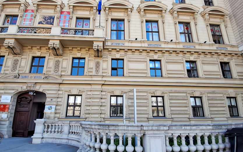 Schwarzenbergplatz 2, 1010