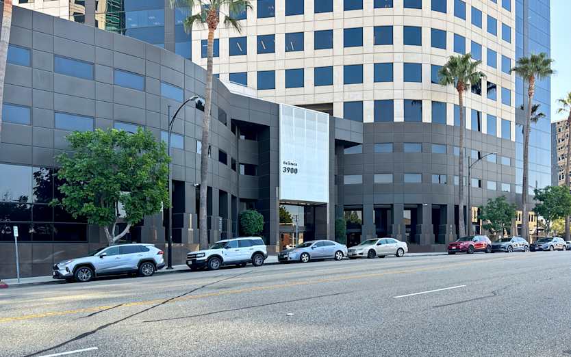 3900 W Alameda, 91505