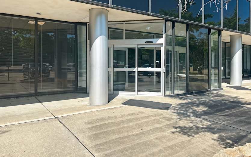 2014 W. Pinhook Rd., 7th Floor, 70508